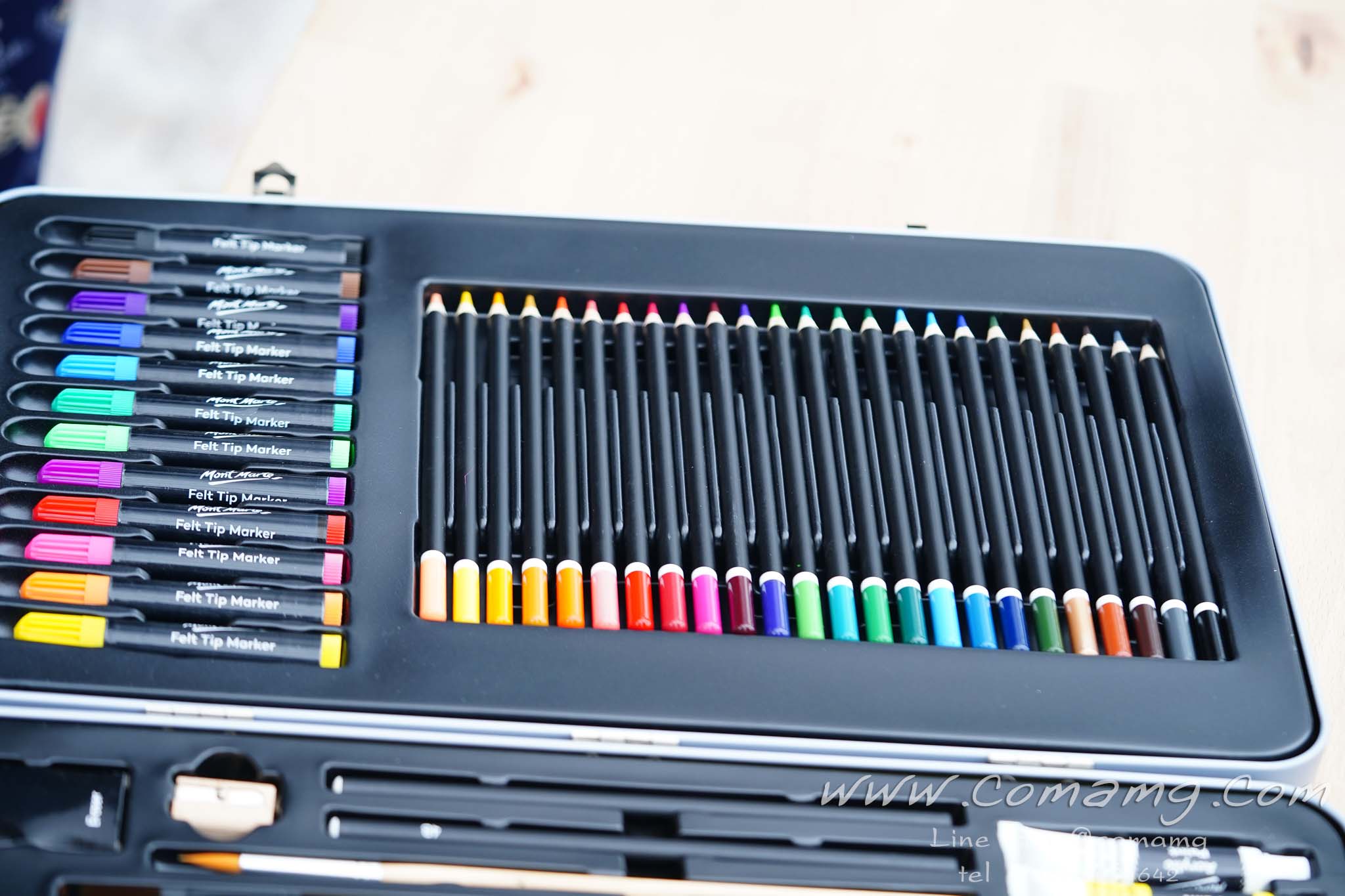 ชุดสี Mont Marte กระเป๋ากล่องเหล็ก อุปกรณ์วาดรูป 90 ชิ้น สีอะคริลิค ชอล์คน้ำมัน สีไม้ เมจิก พร้อมพู่กัน และอุปกรณ์วาดเขียน