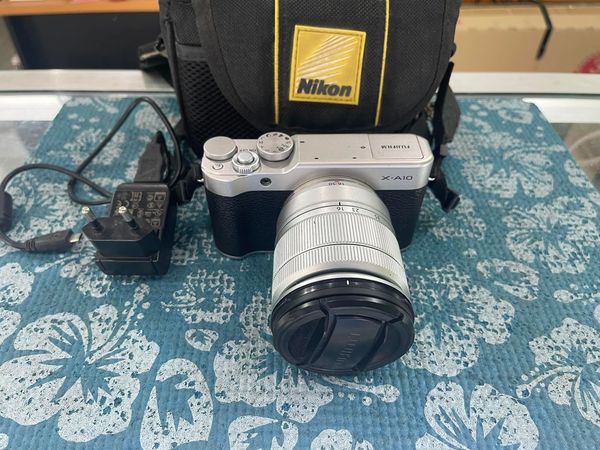 ( SOLD OUT ) กล้อง FUJIFILM X-A10