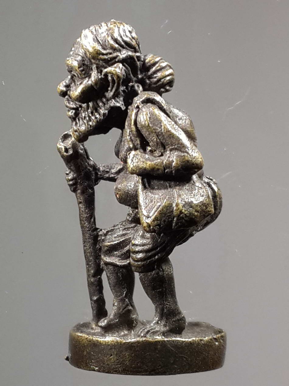 รหัสสินค้า พระกริ่ง พระหล่อ 232 รูปหล่อชูชก เนื้อทองเหลืองเก่า ไม่ทราบสำนัก ศิลปะสวยดี