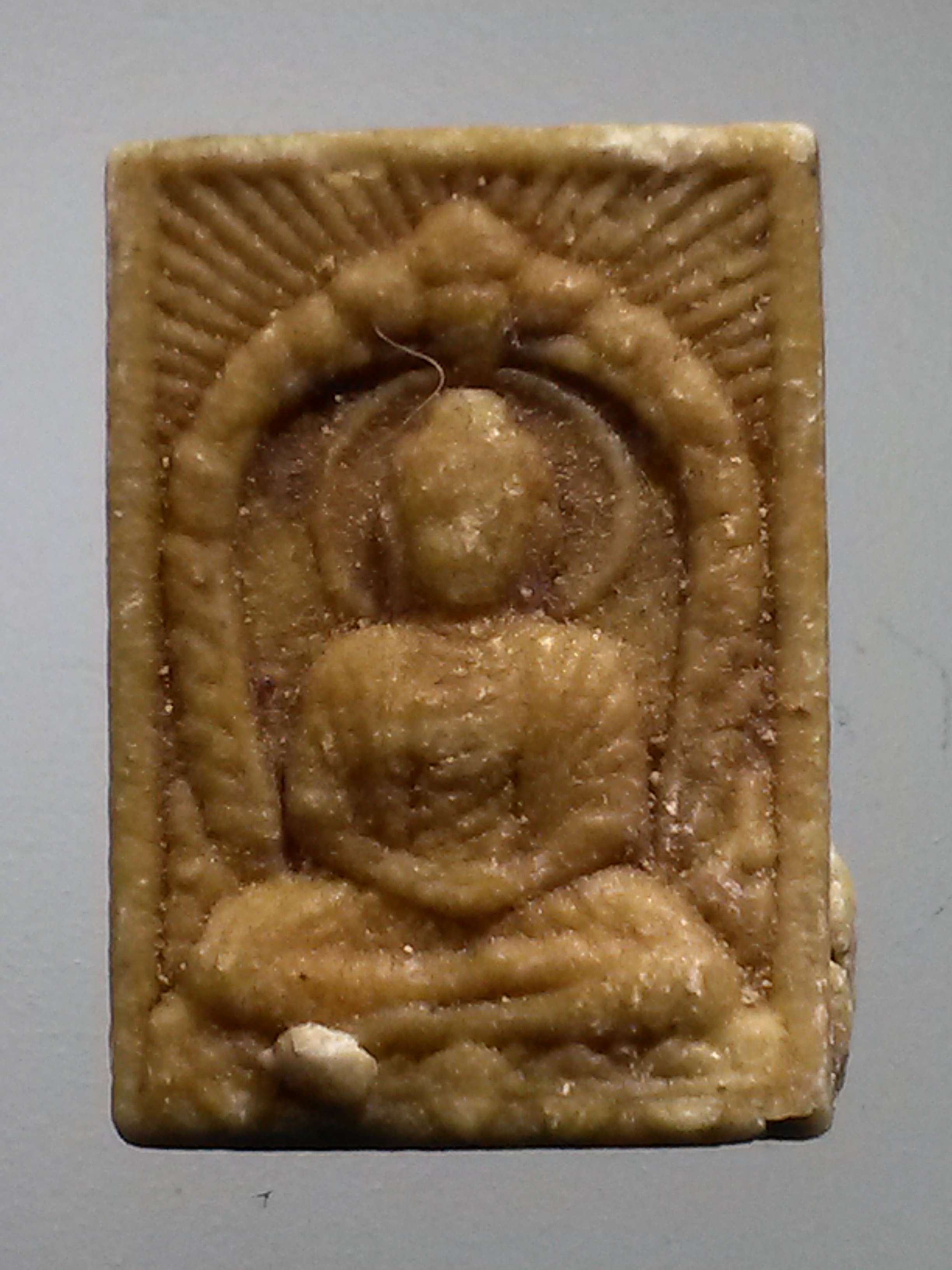 รหัสสินค้า พระไม่ทราบที่ 489 พระพุทธหน้าอินเดีย เนื้อผงน้ำมัน ปางสมาธิ หลังยันต์นะมะพะทะ และตัวอุ ไม่ทราบที่ พระรายการนี้ให้เช่าบูชาแล้ว