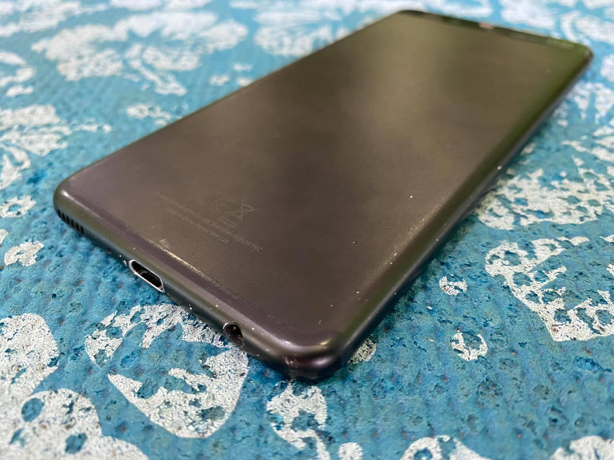 ( SOLD OUT ) Huawei P10 Plus