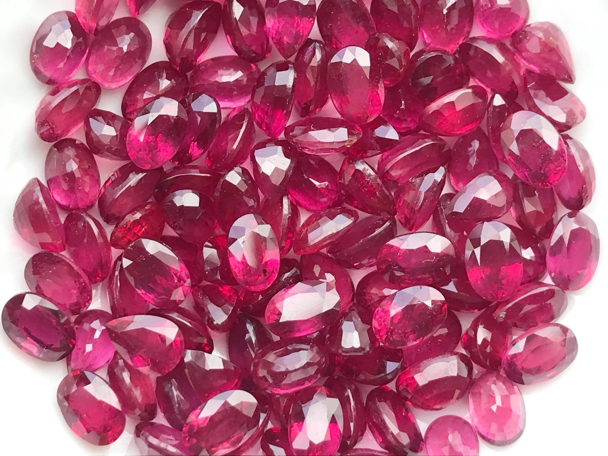 ทับทิมเผาใหม่ไข่ 6X4 มม. 1 กะรัต