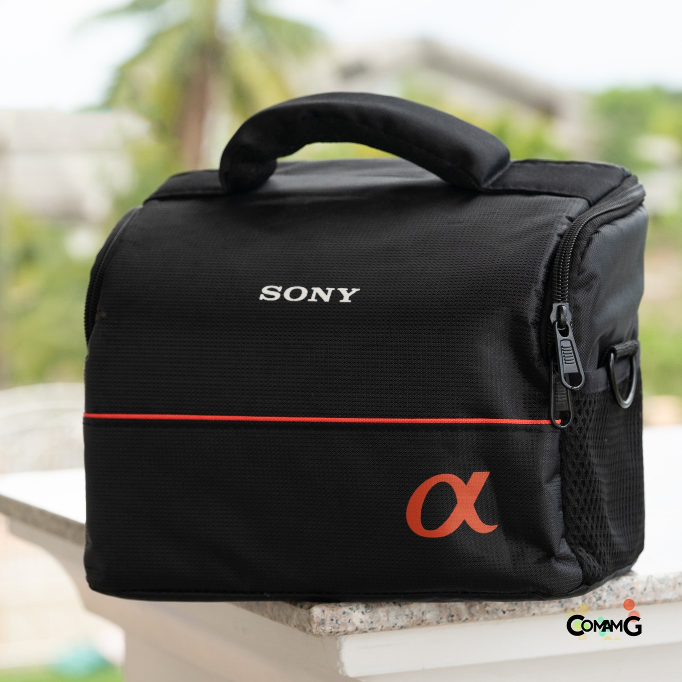 กระเป๋าใส่กล้อง สายสะพายไหล่ มีช่องแบ่งด้านใน