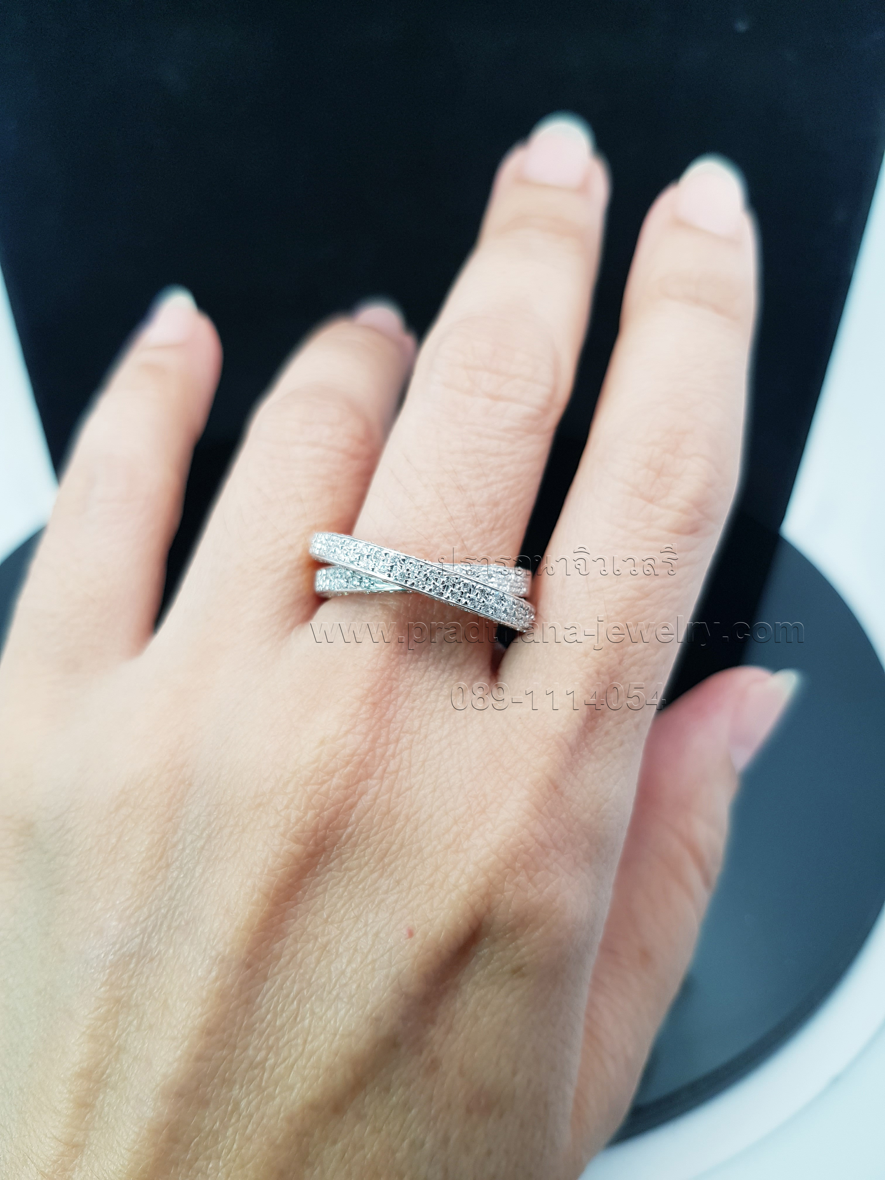 แหวนเพชรสองแถวไขว้