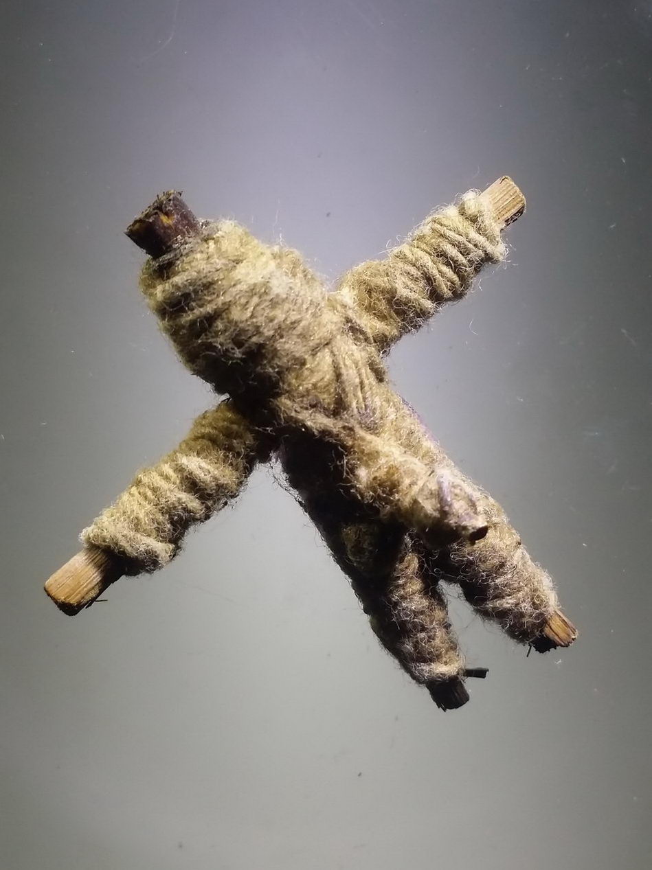 รหัสสินค้า เครื่องราง ล็อกเก็ต ภาพถ่าย 186 เครื่องรางของขลัง หุ่นพยนต์ เพศชาย ไม่ทราบสำนัก