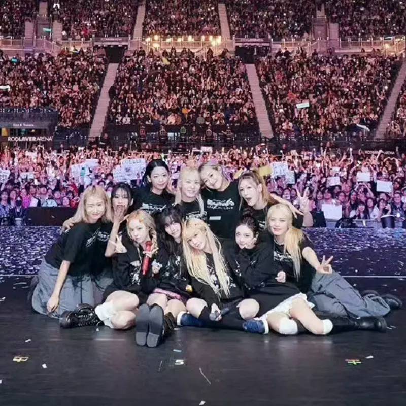 เสื้อกันหนาว Aespa : 2024 Aespa LIVE TOUR - SYNK : Parallel Line