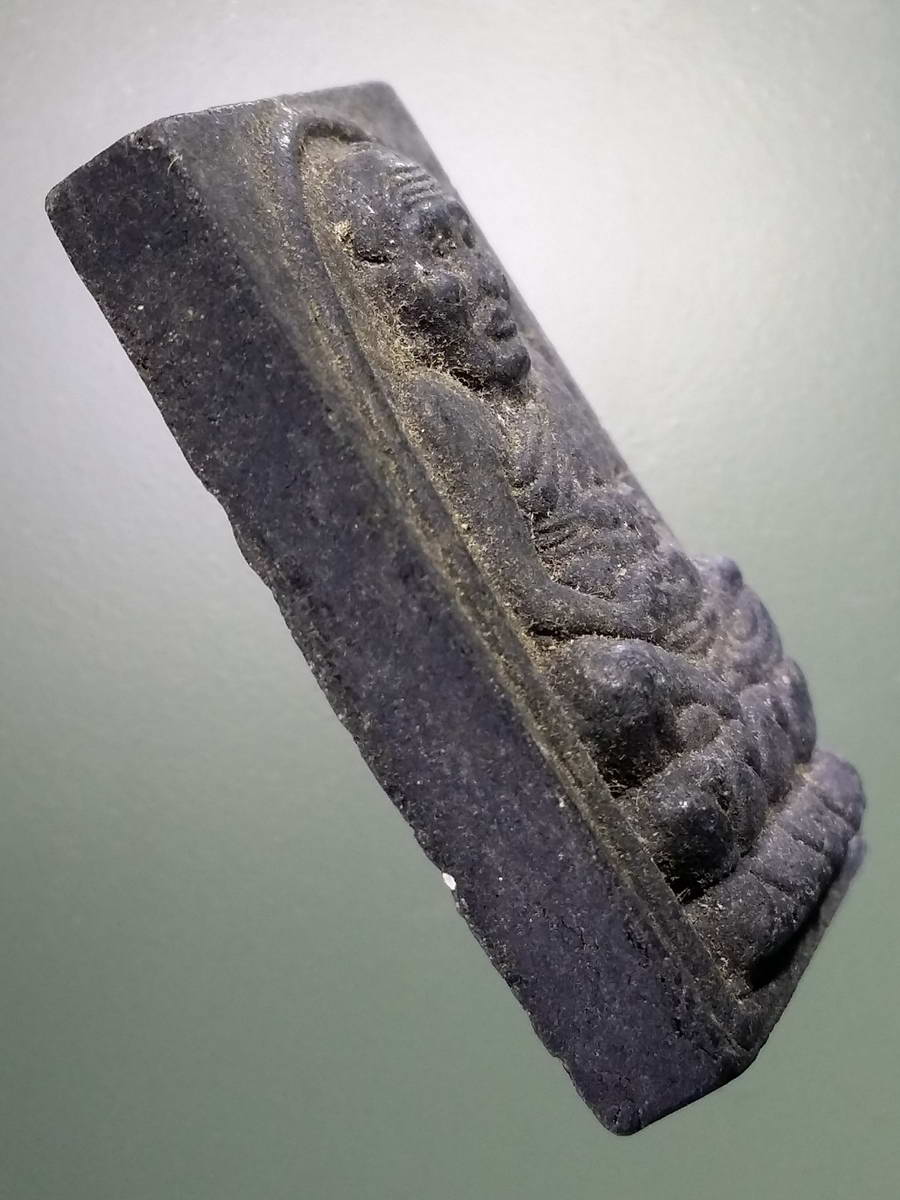 รหัสสินค้า หลวงปู่ทวด วัดต่างๆ 445 พระผงใบลานหลังยันต์ห้า หลวงปู่ทวด วัดช้างให้ จ.ปัตตานี