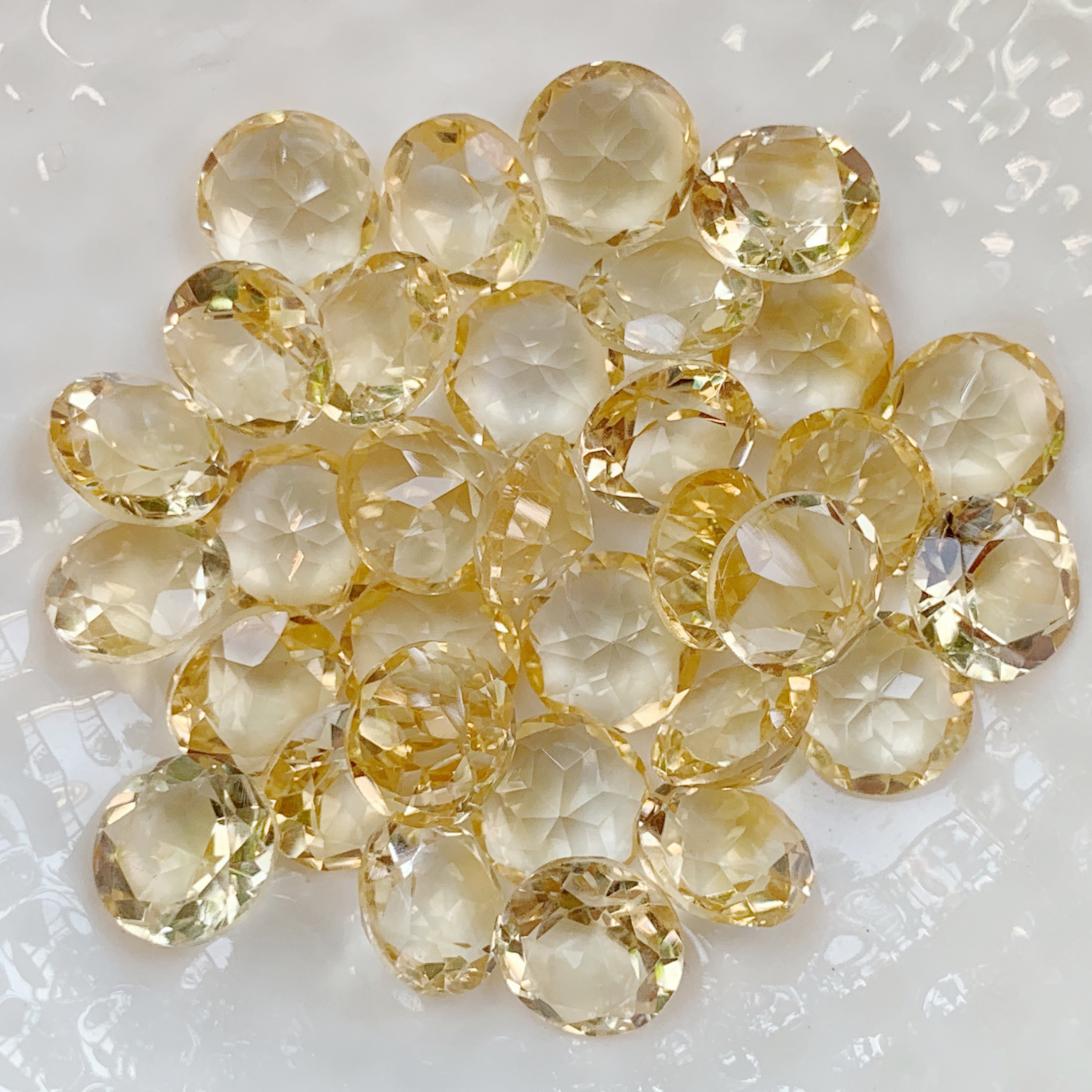 ซิทรินอ่อนกลม 8.0 มม. 1 เม็ด