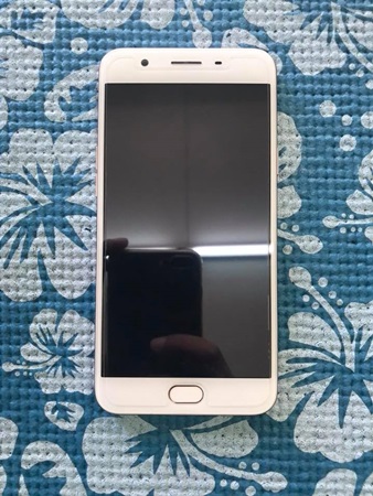 ( SOLD OUT ) OPPO F1S สีชมพู