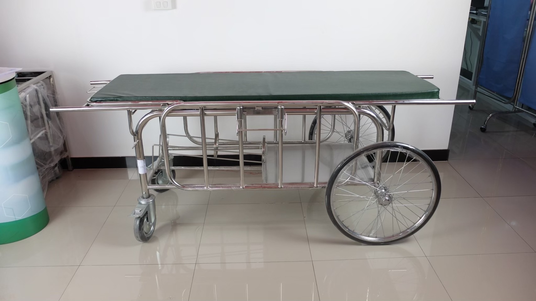 รถเข็นเปลหาม รถเข็นนอนเคลื่อนย้ายผู้ป่วย สแตนเลส PP038A (STRETCHER)