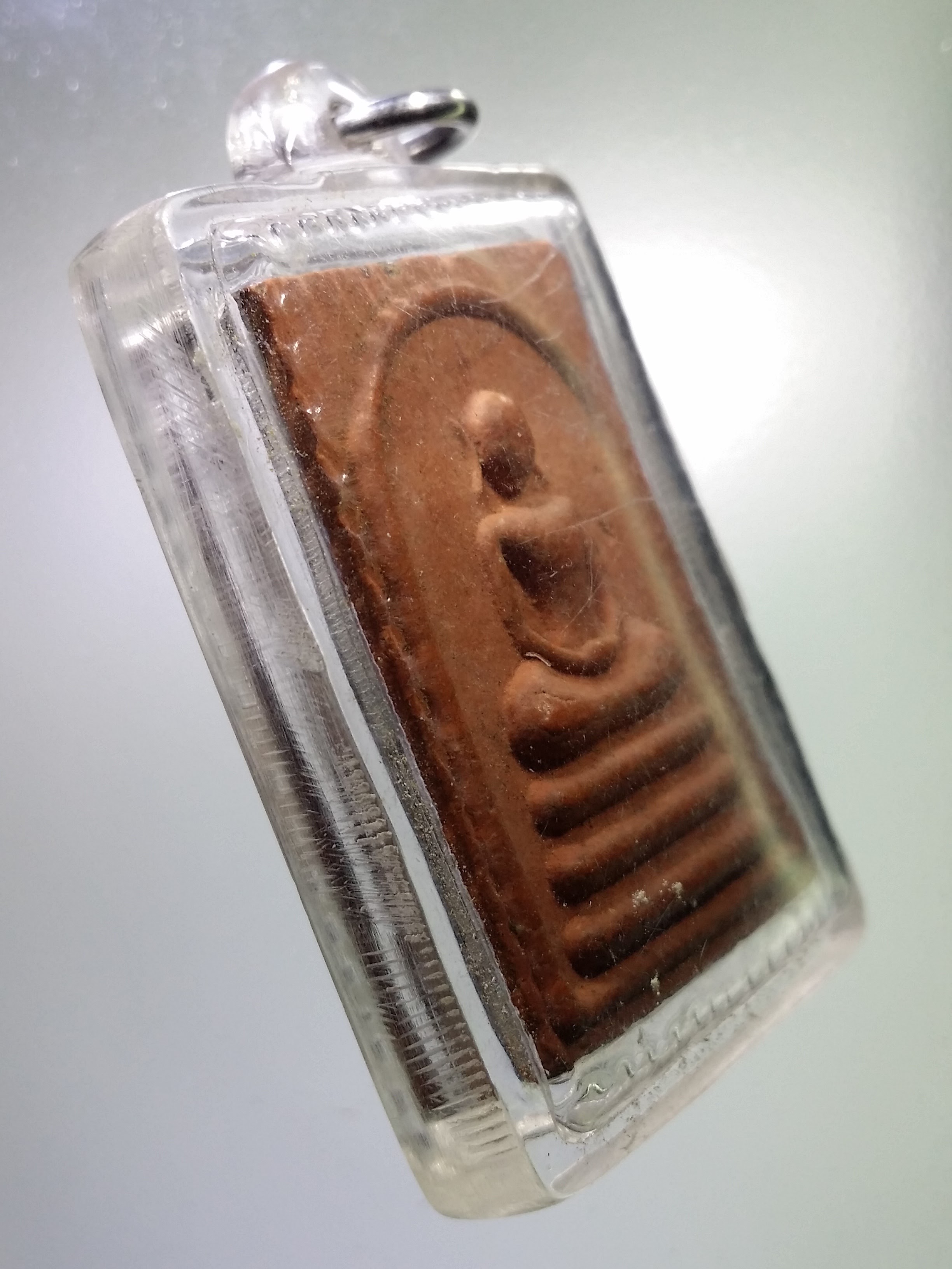 Antig LSD 012 พระสมเด็จเนื้อดินเผา หลวงพ่อทองกลึง วัดเจดีย์หอย อำเภอลาดหลุมแก้ว จังหวัดปทุมธานี สร้างปี 2540 พระรายการนี้ให้เช่าบูชาแล้ว