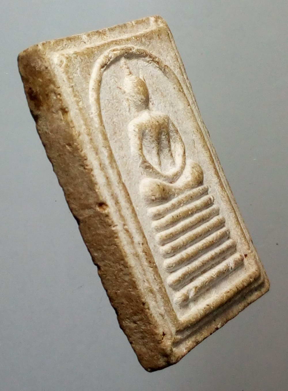 รหัสสินค้า พระไม่ทราบที่ 185 พระสมเด็จเนื้อผง หลังชื่อย่อวัด ว.ย.ท.ไม่ทราบที่