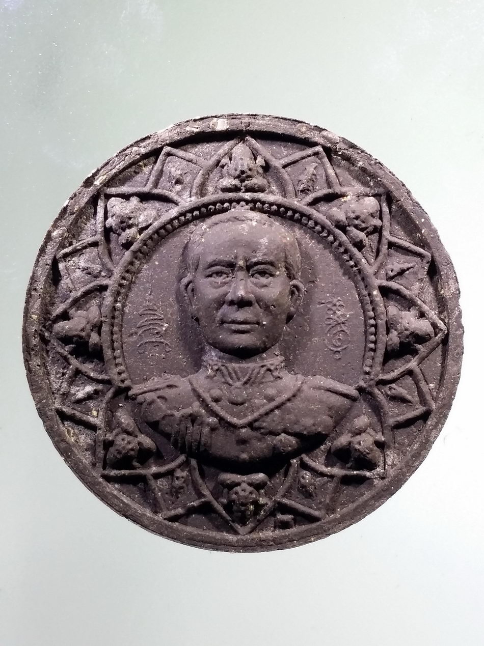 รหัสสินค้า จตุคามรามเทพ 760 องค์ท้าวจตุคามรามเทพ รุ่นชุมพลศรีวิชัย 50 วัดเจ้าฟ้าศาลาลอย อำเภอเมือง จังหวัดชุมพร พิธีพุทธาภิเษก เทวาภิเษก ณ.วิหารหลวง วัดพระมหาธาตุวรวิหาร จังหวัดนครศรีธรรมราช สร้างปี 2550 เนื้อว่านกากยายักษ์ กล่อง 8 เหลี่ยม