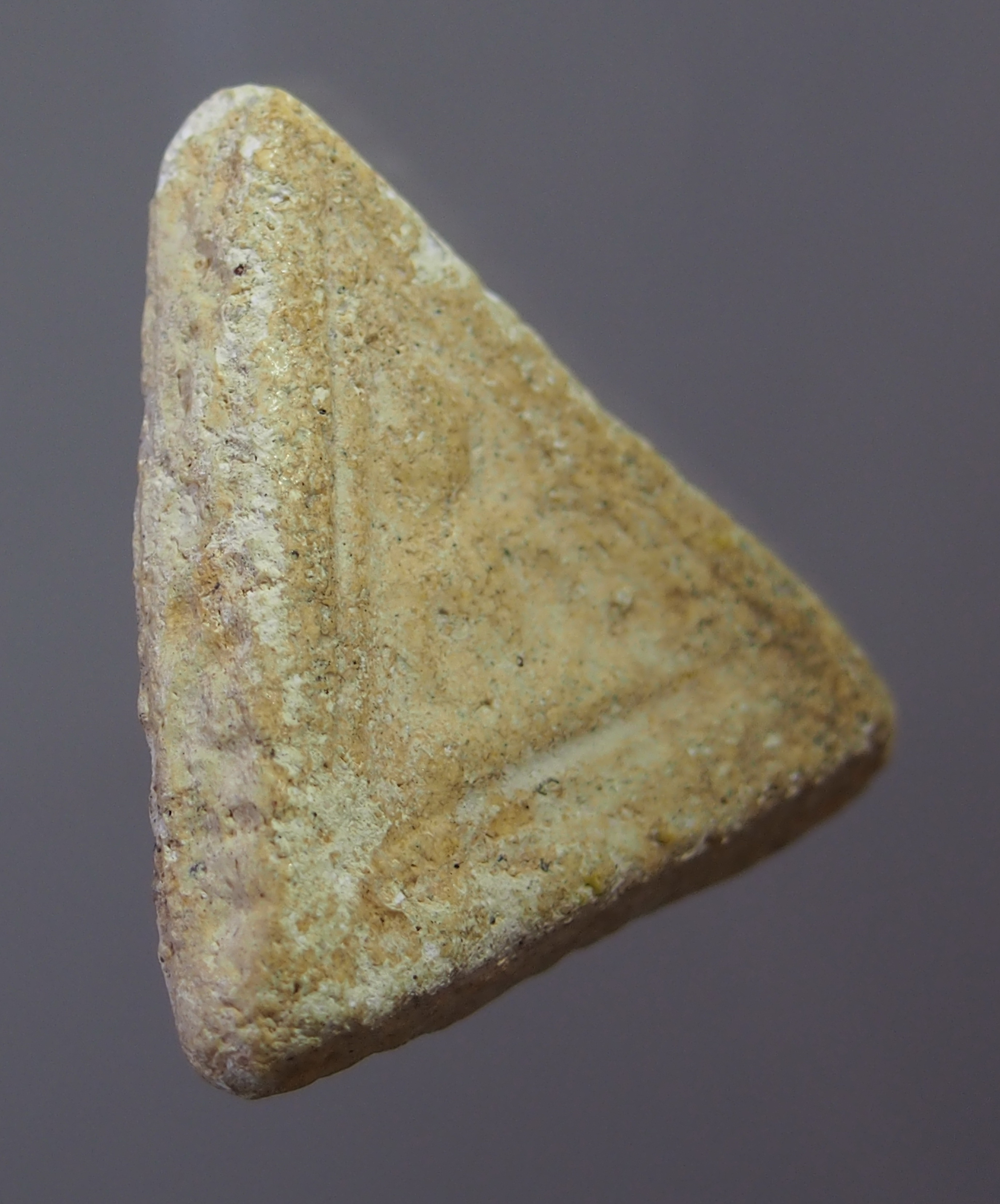 รหัสสินค้า พระกรุ 081 พระเนื้อผง ลงกรุ พิมพ์สามเหลี่ยม ไม่ทราบที่ พระรายการนี้ให้เช่าบูชาเเล้ว