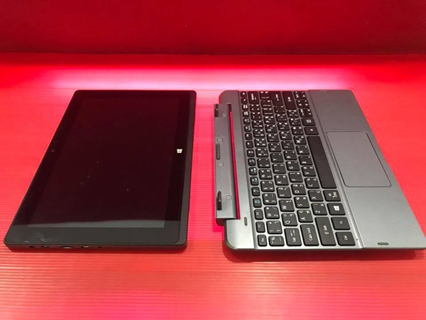 ( SOLD OUT ) Acer One 10 โน๊ตบุ๊ค 2-in-1