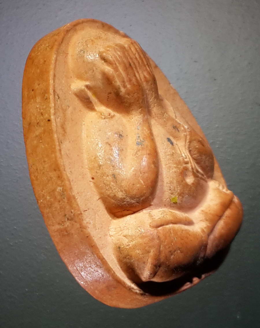 รหัสสินค้า พระปิดตา ทั่วไป 220 พระปิดตาเนื้อผง หลังยันต์ พระอาจารย์ติ๊ก