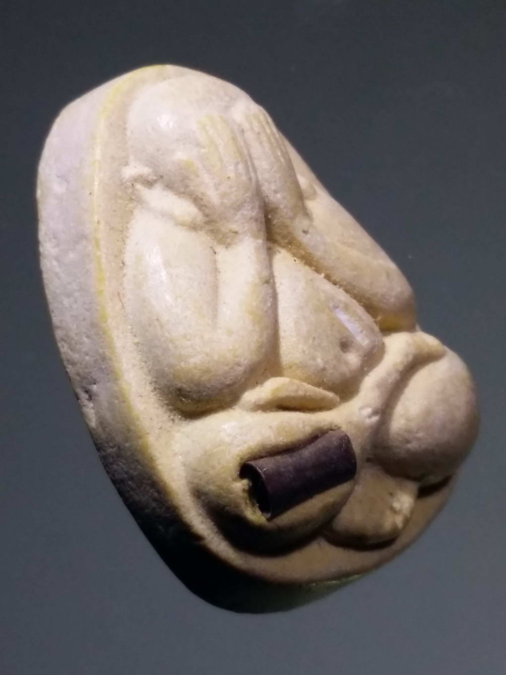 รหัสสินค้า พระปิดตา ทั่วไป 149 พระปิดตาเนื้อผง ฝังตะกรุด หลวงพ่อคูณ วัดบ้านไร่ อำเภอด่านขุนทด จังหวัดนครราชสีมา