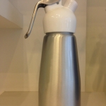 ขวดทำวิปปิ้งครีม ขนาด 0.25 ลิตร