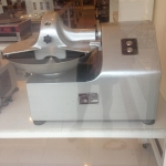 เครื่องบดสับ 8 ลิตร จานหมุน Si-FC8B