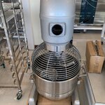 เครื่องผสมอาหาร 3 หัวตี 40 ลิตร Si-MX40