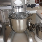 เครื่องผสมอาหาร 3 หัวตี 10 ลิตร Si-MX10