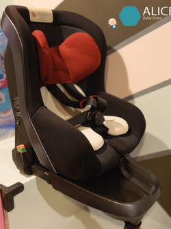 คาร์ซีท Takata 04 รุ่น I-Fix ติดตั้งแบบ ISO FIX แยกฐานและคาร์ซีทได้ คาร์ซีทใช้แล้วผ่านการตรวจสอบมาตรฐาน มีประกันร้าน