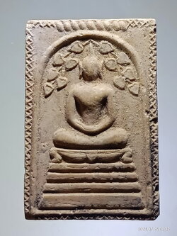 รหัสสินค้า พระสมเด็จ วัดต่างๆ 1255 พระสมเด็จพิมพ์ปรกโพธิ์ หลวงพ่อหยอด วัดแก้วเจริญ จังหวัดสมุทรสงคราม สร้างปี 2538