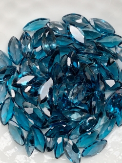 ลอนดอนบลูโทปาสมาคี 8X4 มม. 5 กะรัต