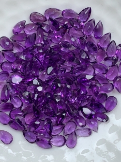 อเมทิสหยดน้ำ 5X3 มม. 5 กะรัต