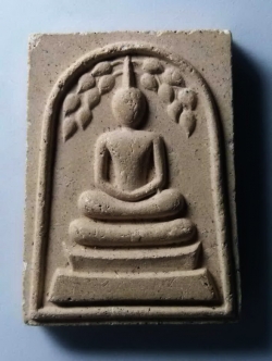 รหัสสินค้า พระสมเด็จ วัดต่างๆ 249 พระสมเด็จเนื้อผงพิมพ์ปรกโพธิ์ หลวงพ่อเกลี้ยง วัดเนินสุทธาวาส จังหวัดชลบุรี สร้างปี 2540