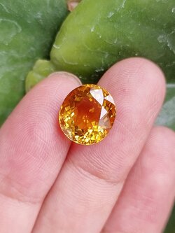 5.77กะรัต พลอยซิทรินไข่ เม็ดใหญ่ สีเหลืองทองธรรมชาติ