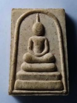 รหัสสินค้า พระสมเด็จ วัดต่างๆ 225 พระสมเด็จเนื้อผง หลังรูปเหมือน หลวงพ่อเงิน ไม่ทราบวัดที่สร้าง