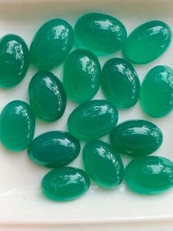 โมราไข่หลังเบี้ย 10x14mm. 1 เม็ด