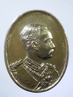 รหัสสินค้า พระมหากษัตริย์ และบุคคลสำคัญ 084 เหรียญกะไหล่ทองเทิดพระเกียรติพระปิยะมหาราช หลวงพ่อเกษม เขมโก ปลุกเสก สร้างปี 2535