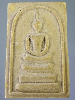 รหัสสินค้า พระสมเด็จ วัดต่างๆ 406 พระสมเด็จเนื้อผงน้ำมัน หลังพระพุทธปางรำพึง ไม่ทราบที่ พระรายการนี้ให้เช่าบูชาแล้ว