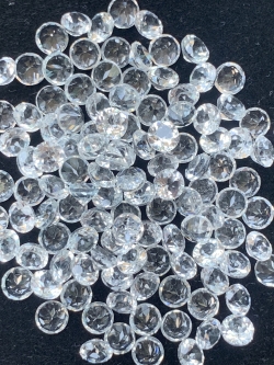 ไวท์โทปาสกลม 3.5 มม. 5 กะรัต