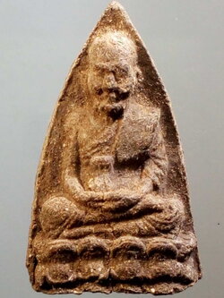 รหัสสินค้า หลวงปู่ทวด วัดต่างๆ 197 หลวงปู่ทวด เนื้อว่านสีน้ำตาล รุ่น นะ ระนอง พระรายการนี้ให้เช่าบูชาแล้ว