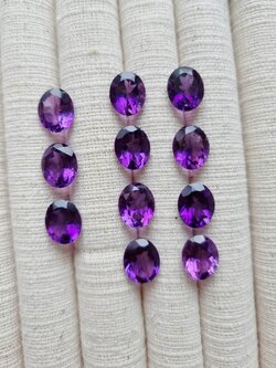 อเมทิสไข่ 10x8 mm. 1 เม็ด