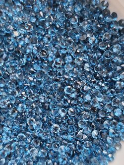 ลอนดอนบลูโทปาสกลมเจียรเหลี่ยม 2.0มม.1 กะรัต