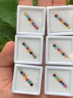 นพเก้ากลมเจียรเหลี่ยม 3.0 mm. 1 ชุด