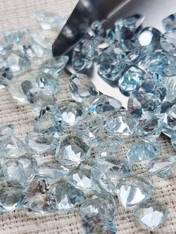 พลอยอความารีนหัวใจ 6 mm. 1 เม็ด