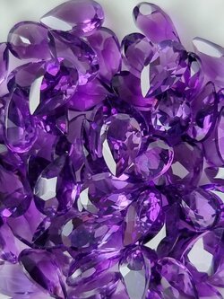 อเมทิสหยดน้ำ 8x5 มม. 5 กะรัต