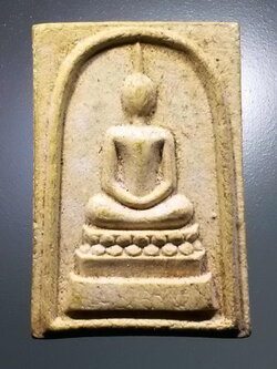 รหัสสินค้า พระไม่ทราบที่ 500 พระสมเด็จเนื้อผง ฐานดอกบัว หลังเรียบ ไม่ทราบที่