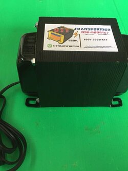 หม้อแปลงStep Down 220 To 110V 300Watt