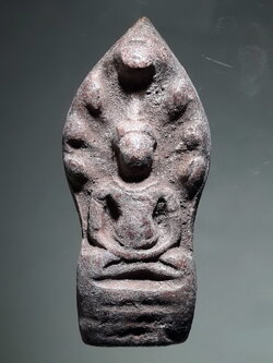 รหัสสินค้า พระเนื้อดิน ผง ว่าน 10471 พระนาคปรก เนื้อดิน หลวงพ่อถม วัดเชิงท่า จ.ลพบุรี สร้างผสมดินกรุเก่า หลังมียันต์