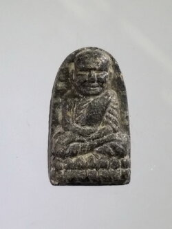 รหัสสินค้า หลวงปู่ทวด วัดต่างๆ 052 หลวงปู่ทวด เนื้อว่าน วัดห้วยมงคล จังหวัดประจวบคีรีขันธ์ พระรายการนี้ให้เช่าบูชาแล้ว