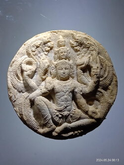 รหัสสินค้า พระมีกล่อง 3950 จตุคามรามเทพ รุ่น เก้าหน้ามหาโชคมหาเศรษฐี วัดอ้ายเขียว เนื้อว่านขาวฝังตะกรุด