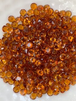 ซิทรินเข้มกลม 3 มม. 5 กะรัต