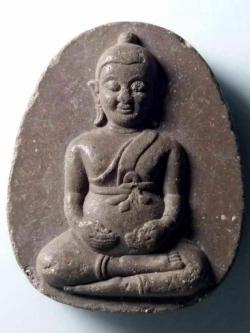 รหัสสินค้า พระไม่ทราบที่ 100 พระสังกัจจายน์เนื้อผง หลังดอกบัว ฝังโค้ด อุทองแดง ไม่ทราบที่ พระรายการนี้ให้เช่าบูชาแล้ว