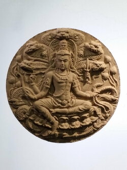 รหัสสินค้า จตุคามรามเทพ 735 พระเทวราชโพธิสัตว์จตุคามรามเทพ รุ่นมหาปาฏิหาริย์มั่งมีทรัพย์ เนื้อผงไม้เทพธาโร กล่องแปดเหลี่ยม